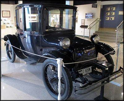 1923 Milburn Electric Car