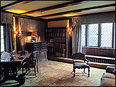 Stan Hywet Hall & Garden Blue Bedroom