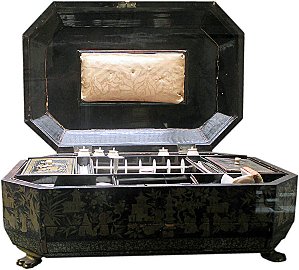 Charleston Museum sewing case made between 1790 and 1820 (Exhibit J)