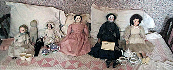 Oak Hill Cottage Dolls in the Nursey that belonged the daughters.