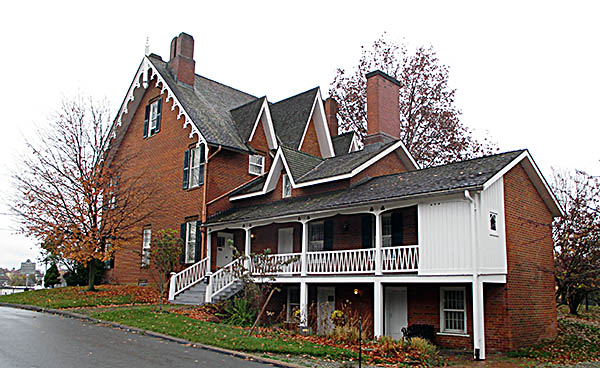 Oak Hill Cottage (Side)