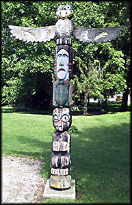Lyme Village Totem Pole